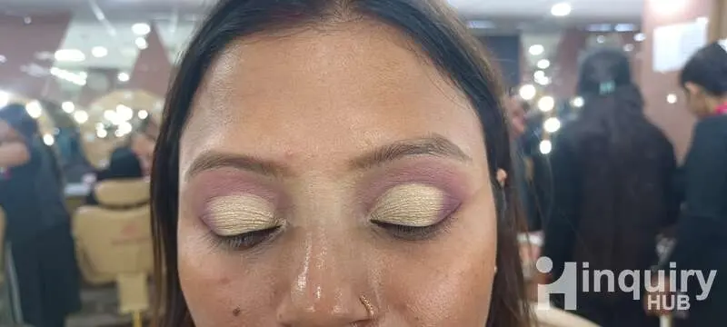 Muskan Kumari   Makeup Artist