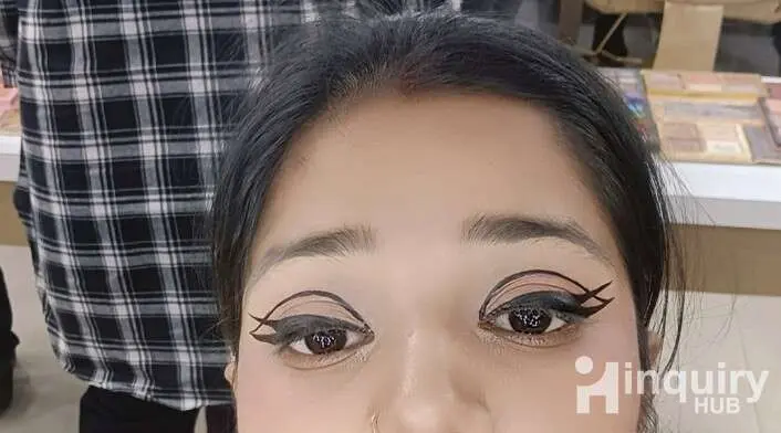 Muskan Kumari   Makeup Artist