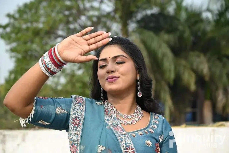 Shree Radhe Makeovers