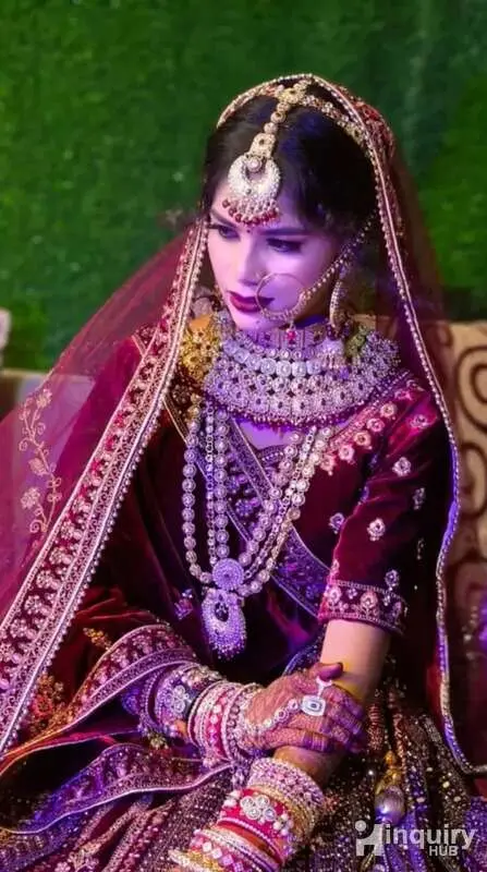 Pari Makeup Artist