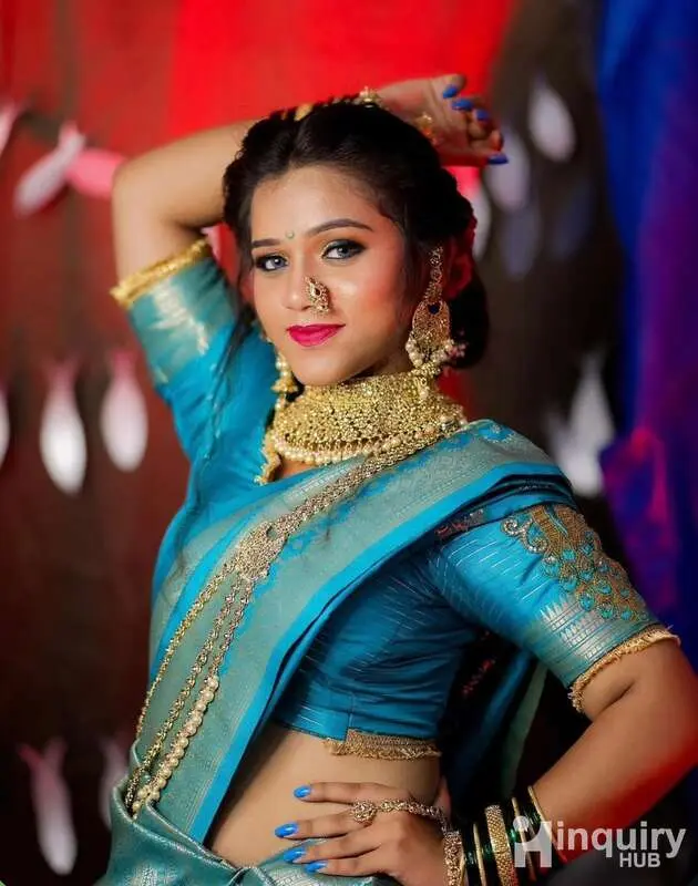 Shru Makeup Nails Art
