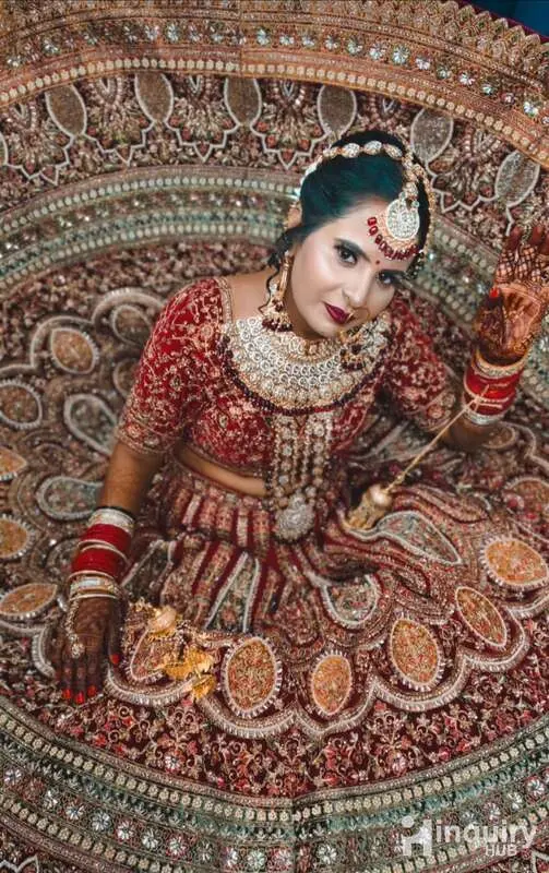 Divuu Makeup Aratists