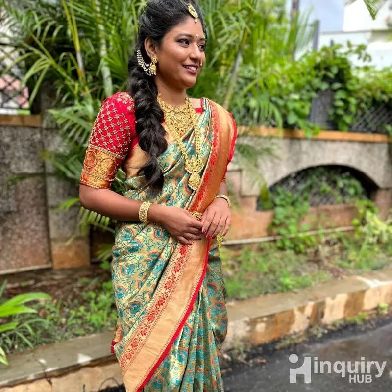 Radhika Makeup Artist And Beautician