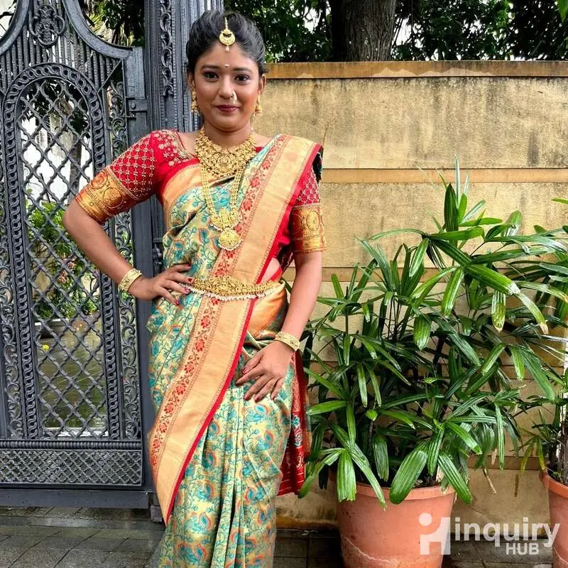 Radhika Makeup Artist And Beautician