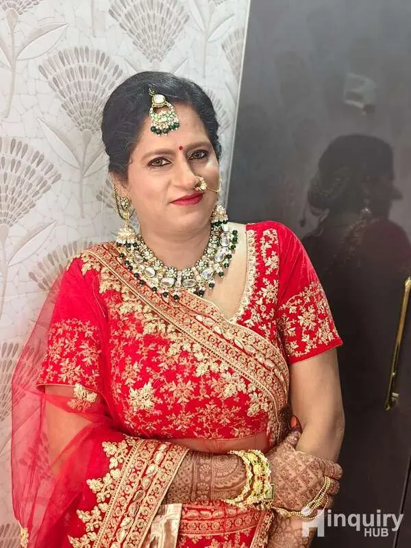 Ss Makeup Artist