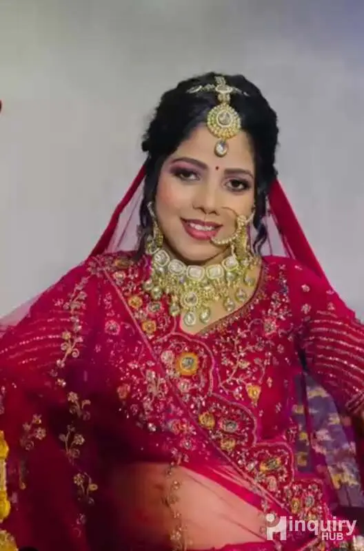 Artist Priti Maurya