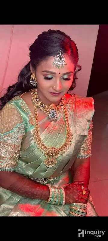 Kavyamakeovers