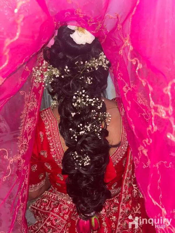 Ahana Beauty Parlour
