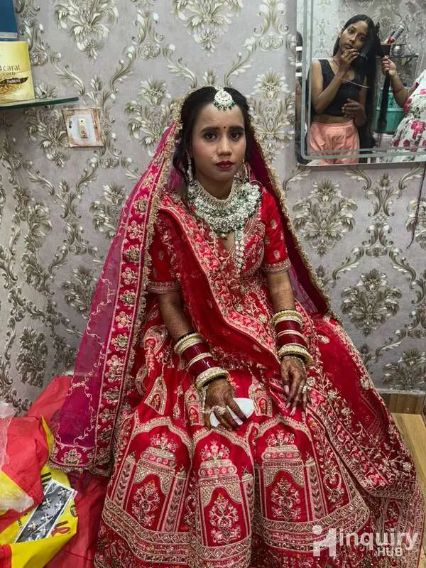 Ahana Beauty Parlour