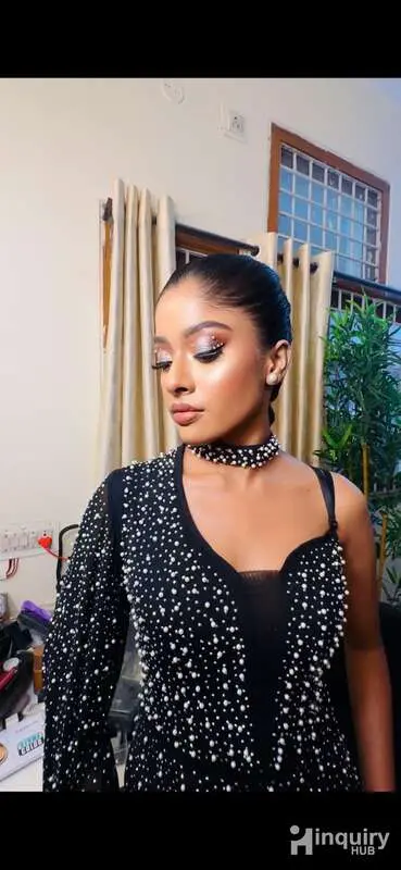 Anora Makeup Studio