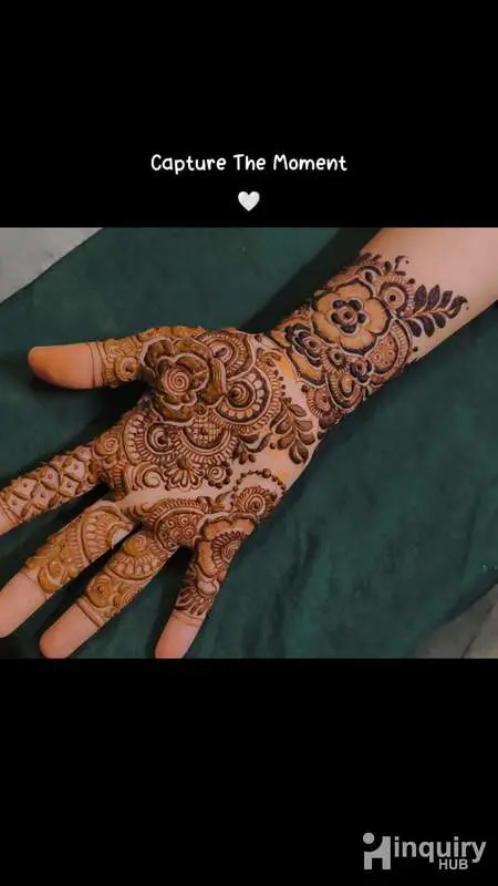 Anam Mehendi Artist
