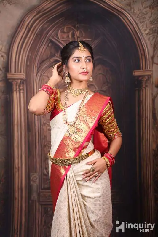 Sripriya Aerupula Mua