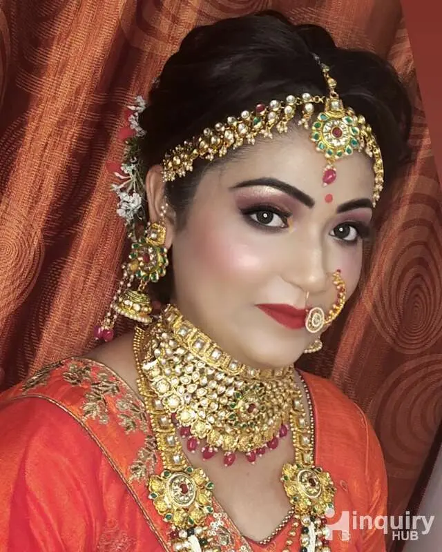 Dipika  Makeup Artist