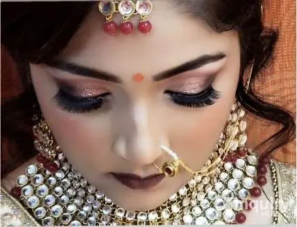 Dipika  Makeup Artist