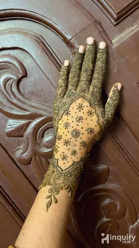 Mehndi Artist By Siya