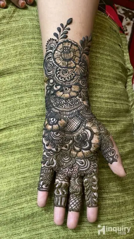 Mehndi Artist By Siya