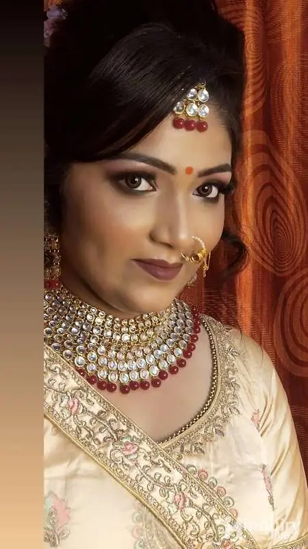 Dipika  Makeup Artist