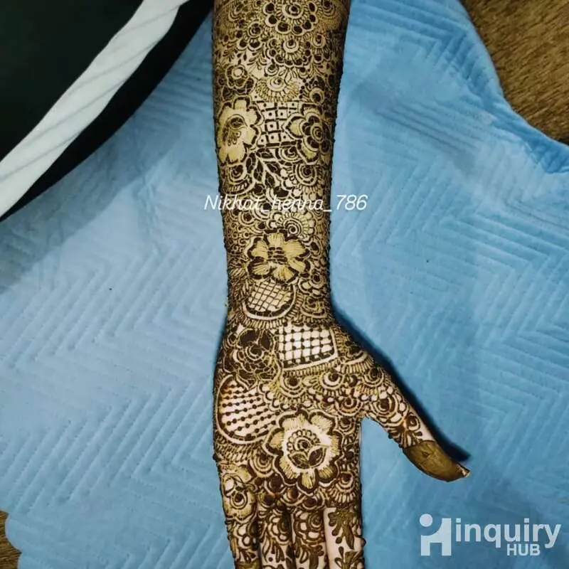 Nikhat Henna