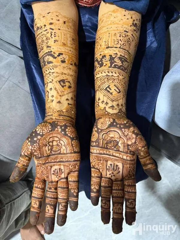 Vishakha Mendi Artist