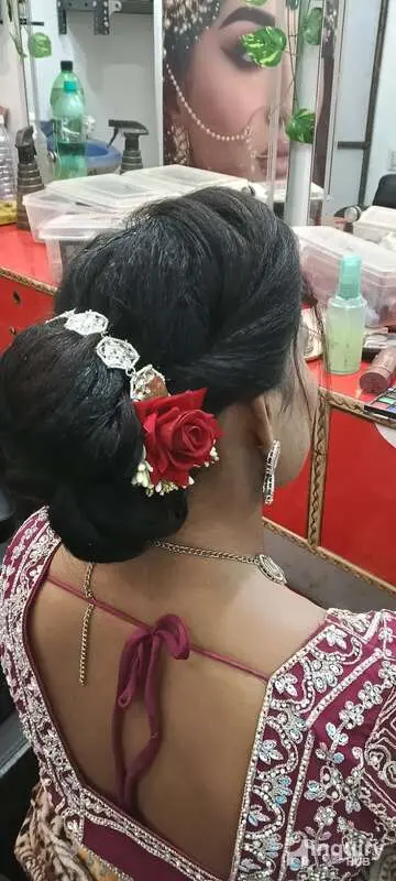 Arti Makeup  Artist