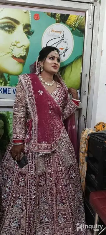 Arti Makeup  Artist