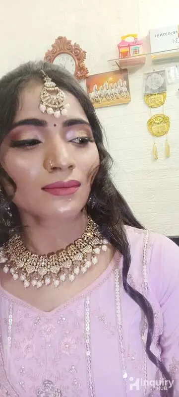 Aayamakeup Artist