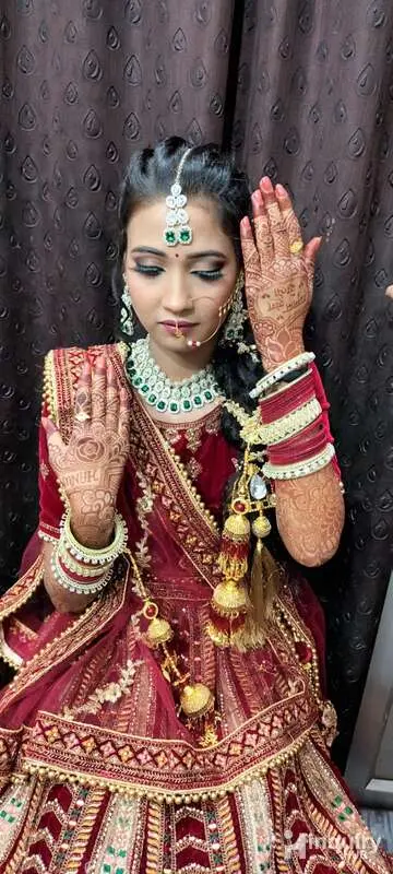 Aayamakeup Artist