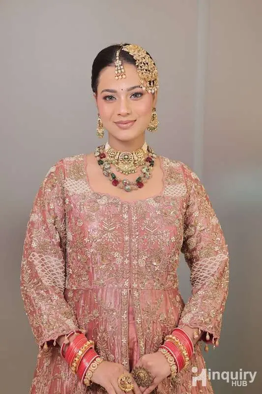 Ripsyanandmakeupartist