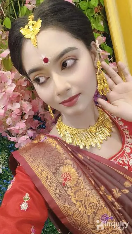 Meena Shaw Makeup Artist