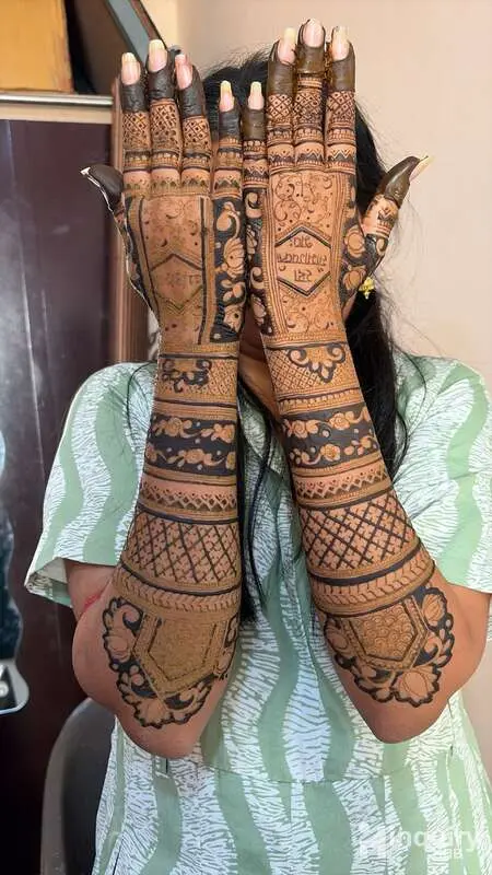 Lotus Mehndi Artists