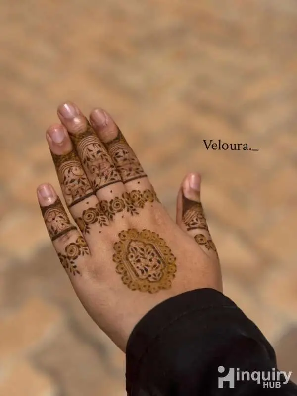 Velouramehndiartist