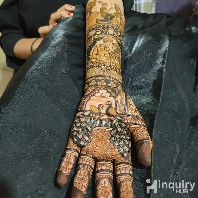 Mehndi Artist Nidhi