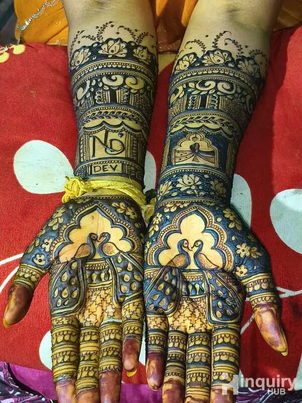 Mehndi Artist Nidhi