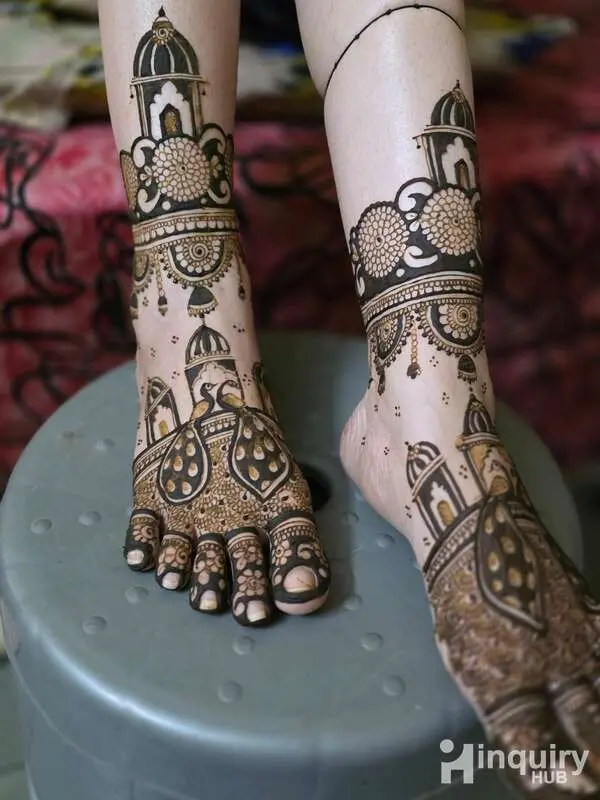 Mehndi Artist Nidhi