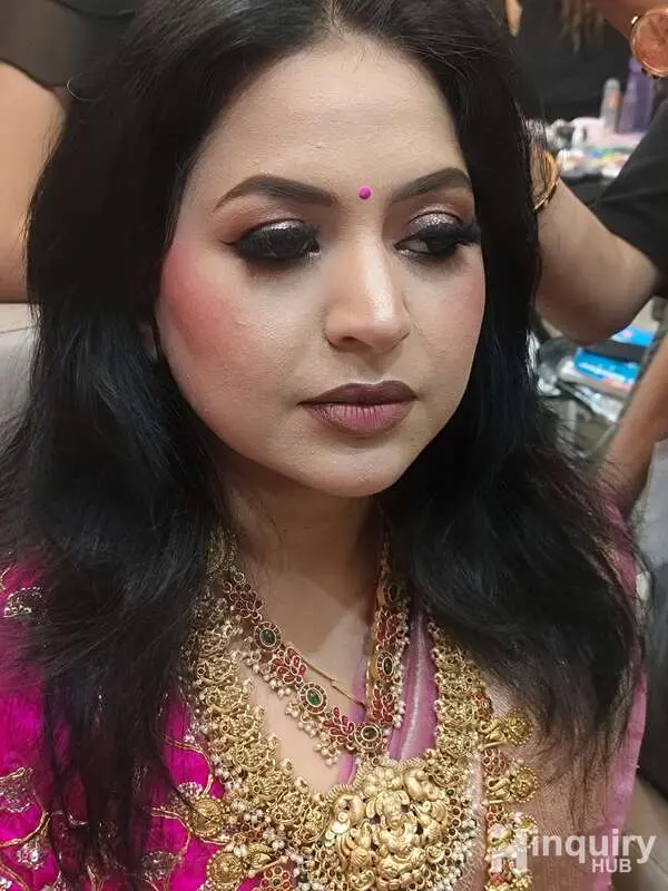 Kanak Beauty Parlour