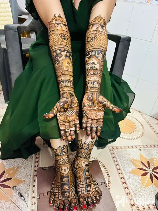 Praju Mehendi Artist