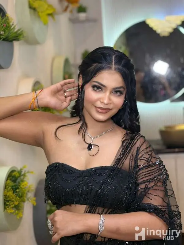 Deepu Glam