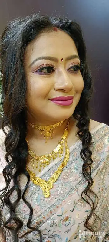 Looks Salon
