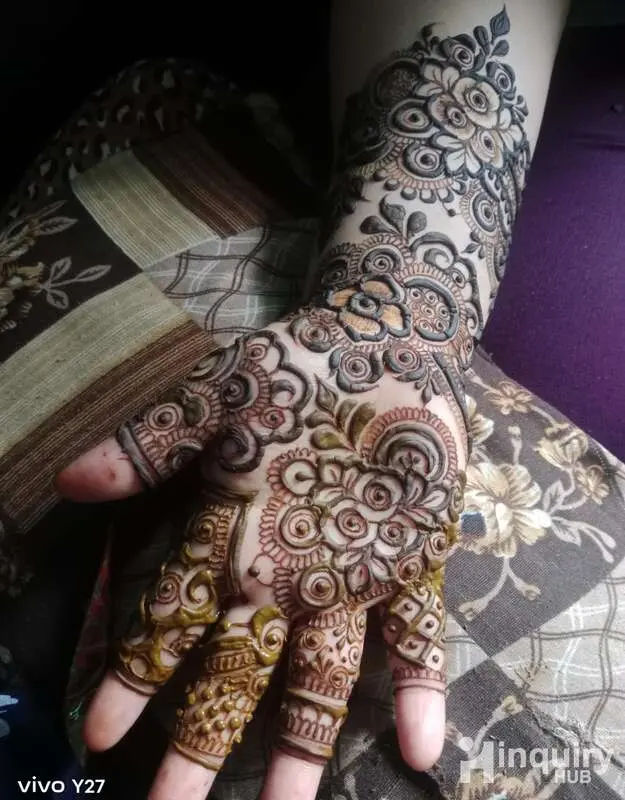 Hifza Mehendi Designs