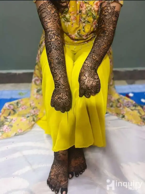 Hifza Mehendi Designs