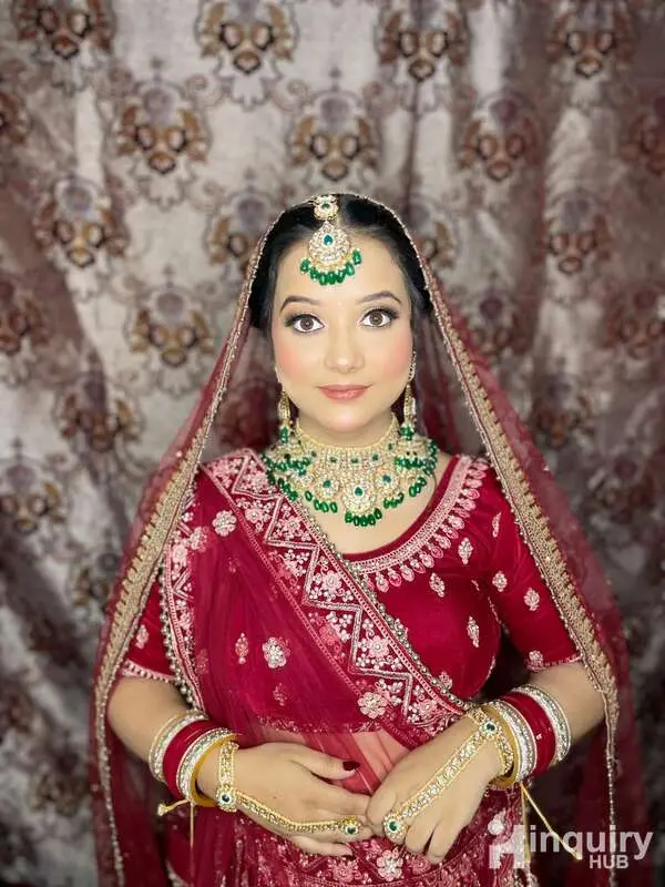 Freelancer Makeup Artist   Nail Technicians