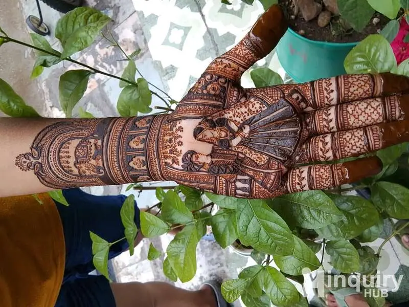 Dhanak Mehendi Artist