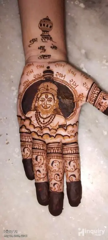 Dhanak Mehendi Artist