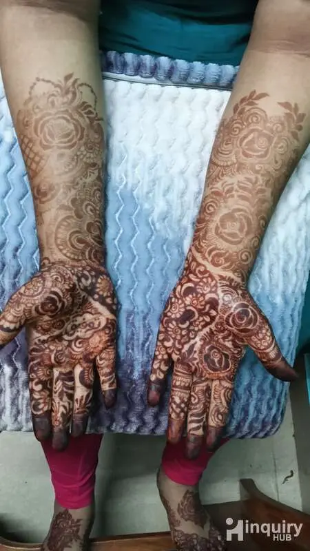 Gulnaz Mehndi