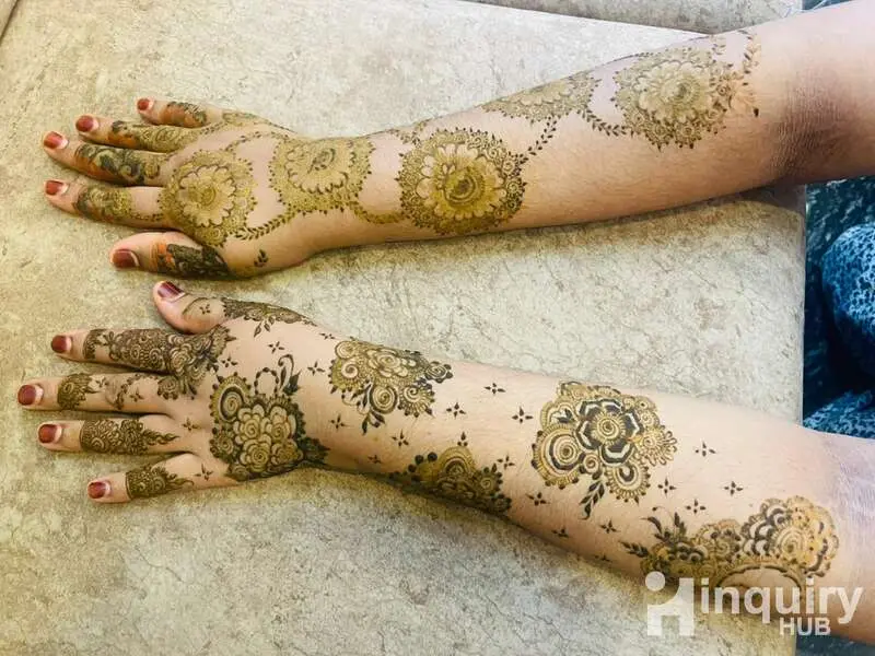 Mehndi Artists