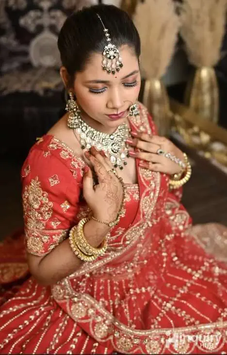 Sneha Shinde Makeup Artist