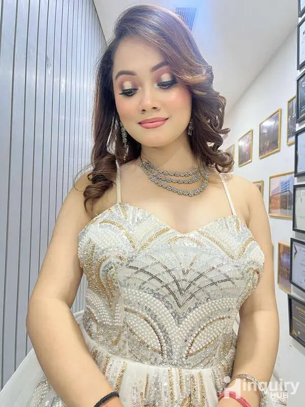 Ara Beauty  Glam  Look