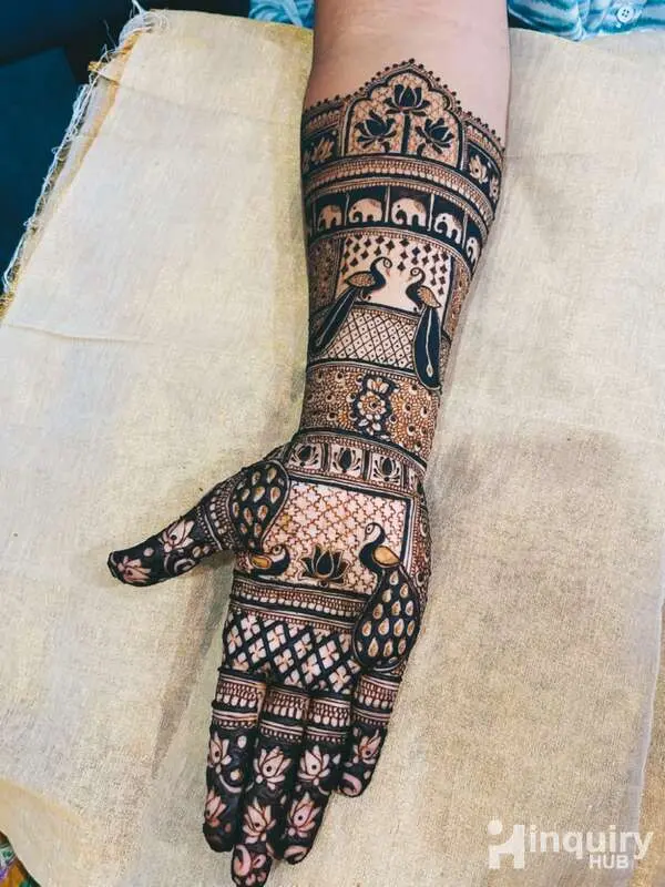 Jinnat Mehndi Artist