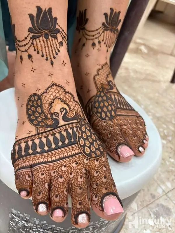 Jinnat Mehndi Artist