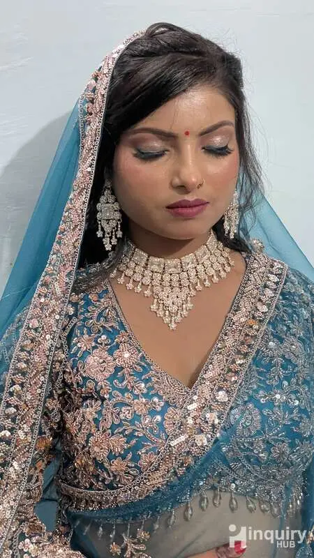Anshika Makeoveo